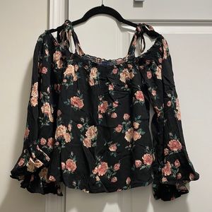 American Eagle size small; color black with blush flowers